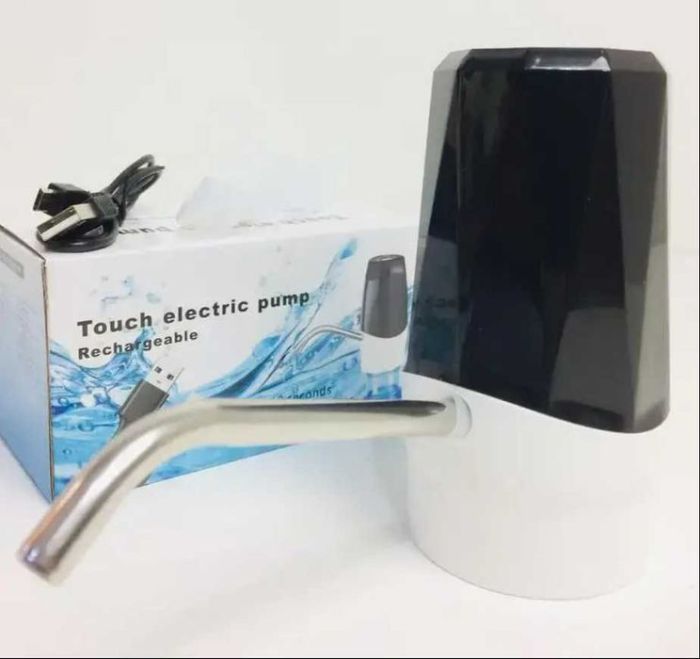 Помпа акумуляторна  для води electric Touch pump