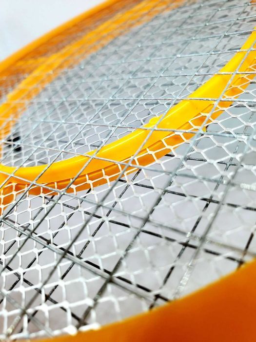 Мухобійка ракетка електрична