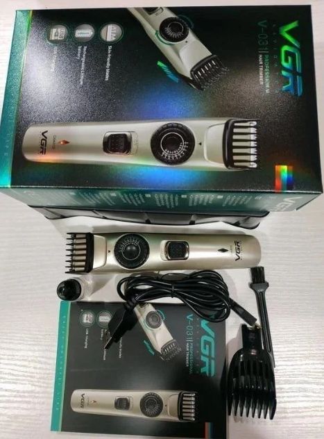 Акумуляторна машинка для стрижки VGR V-031