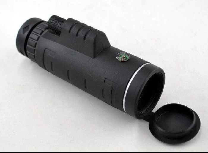 Монокуляр з кріпленням для телефону та штативом