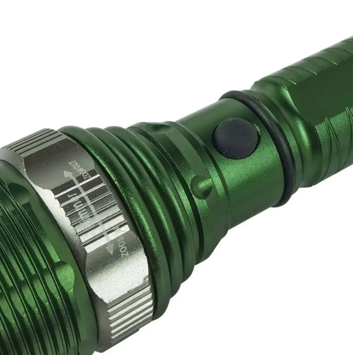 Ліхтарик Ручний LED MOUNTAIN WOLF  XL-8806