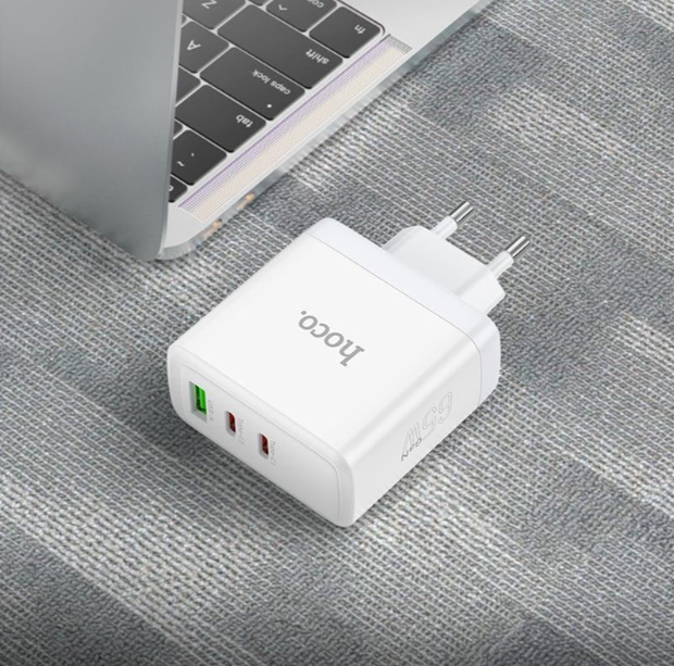 Зарядний пристрій Hoco N30 65W GaN 3 USB швидка зарядка для ноутбука та смартфона